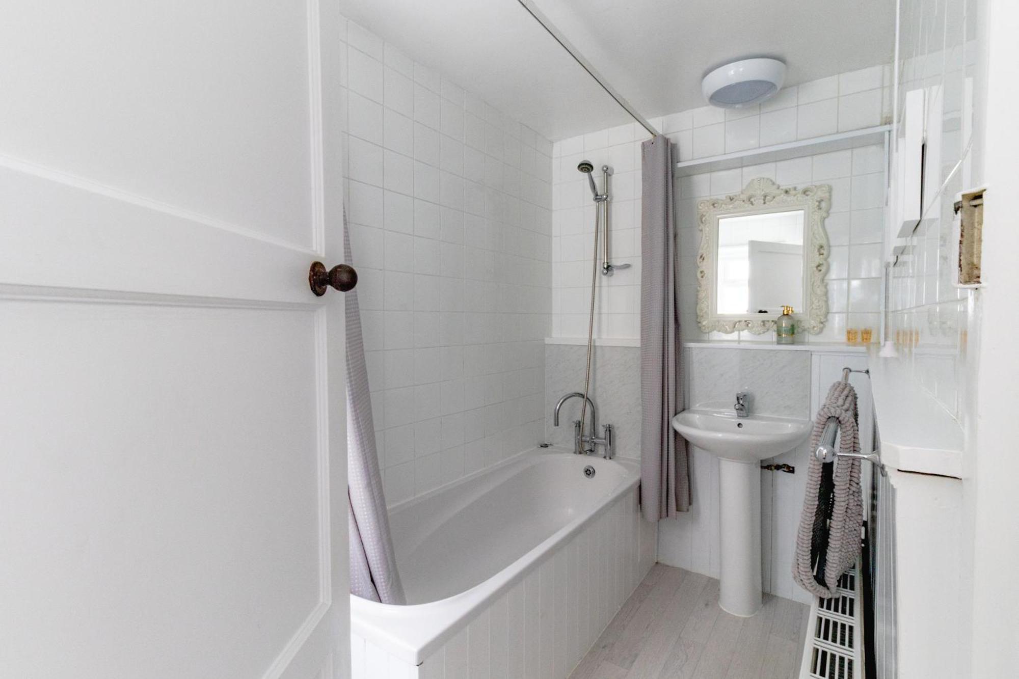 Fabulous, Vibrant, Town House, Central Bath Road Cheltenham Dış mekan fotoğraf